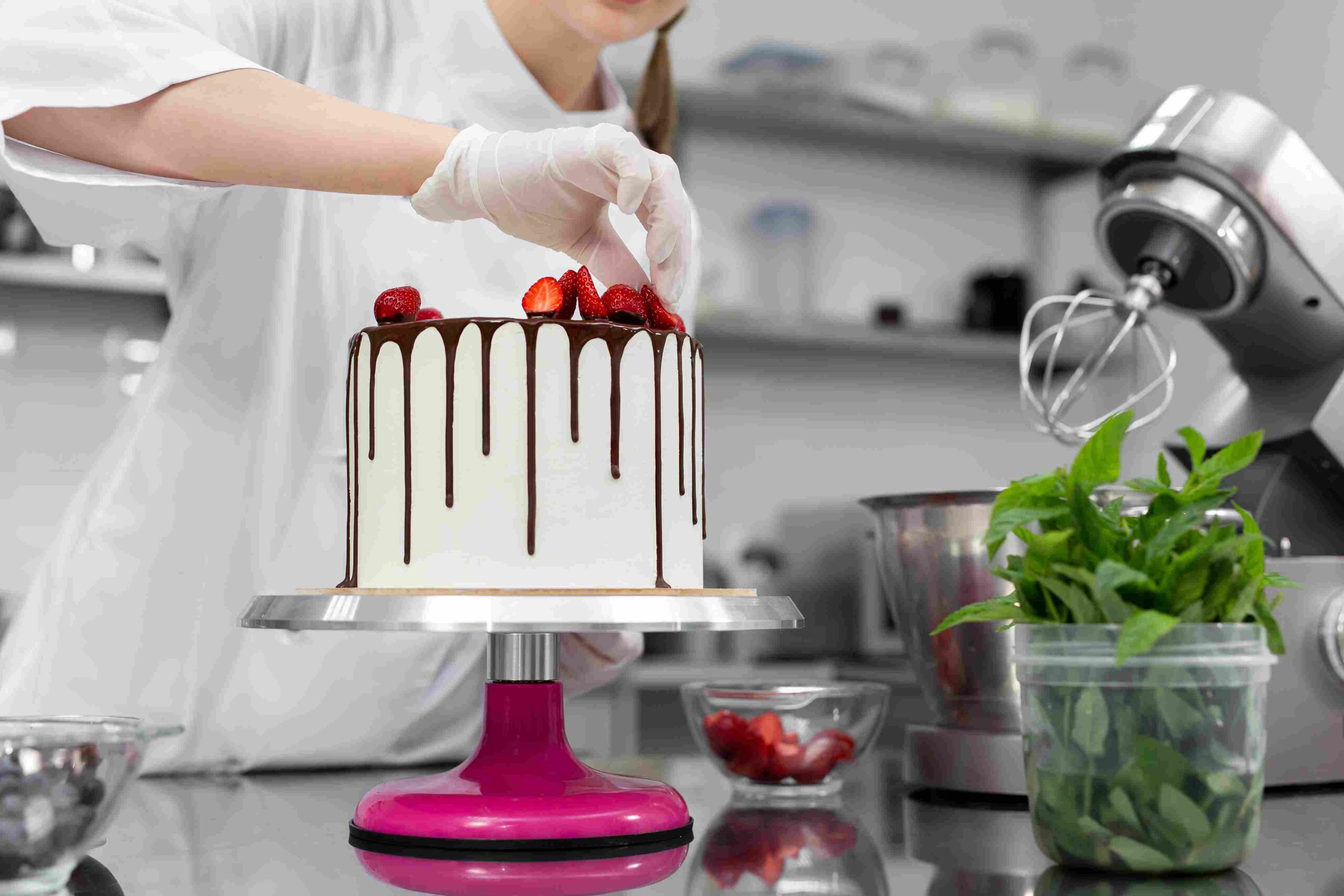What To Look For When Searching For Custom Cakes Near Me In Dubai